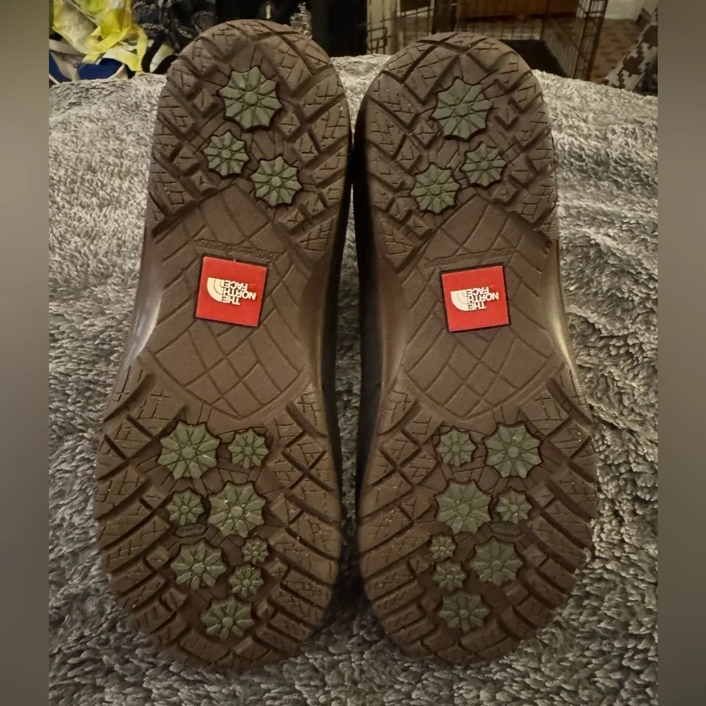 THE NORTH FACE Women’s Shellista II Mid Calf Waterproof Boots